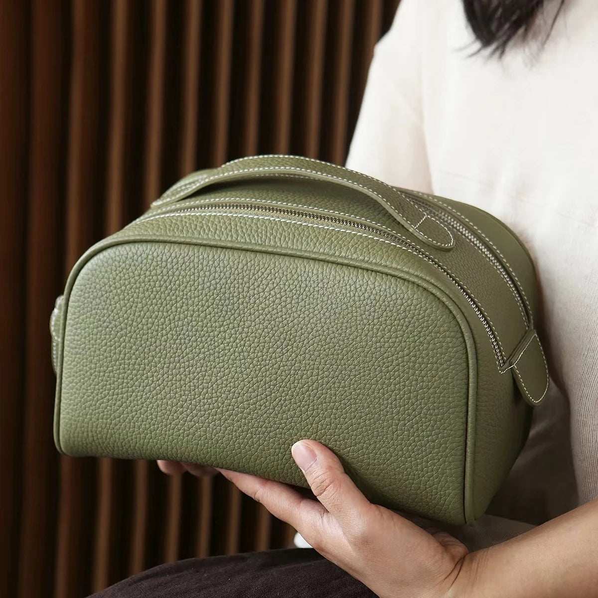 Top layer cowhide makeup bag 2025 new design genuine leather women's portable travel toiletries vintage ins fashion storage bag