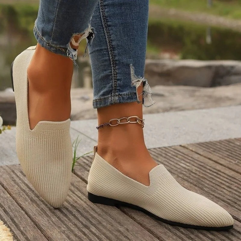 New Women Solid Color Pointed Head Mesh Loafers Shallow Woman Flats Soft Bottom Knit Ballet Flat Shoes Casual Slip on Boat Shoes