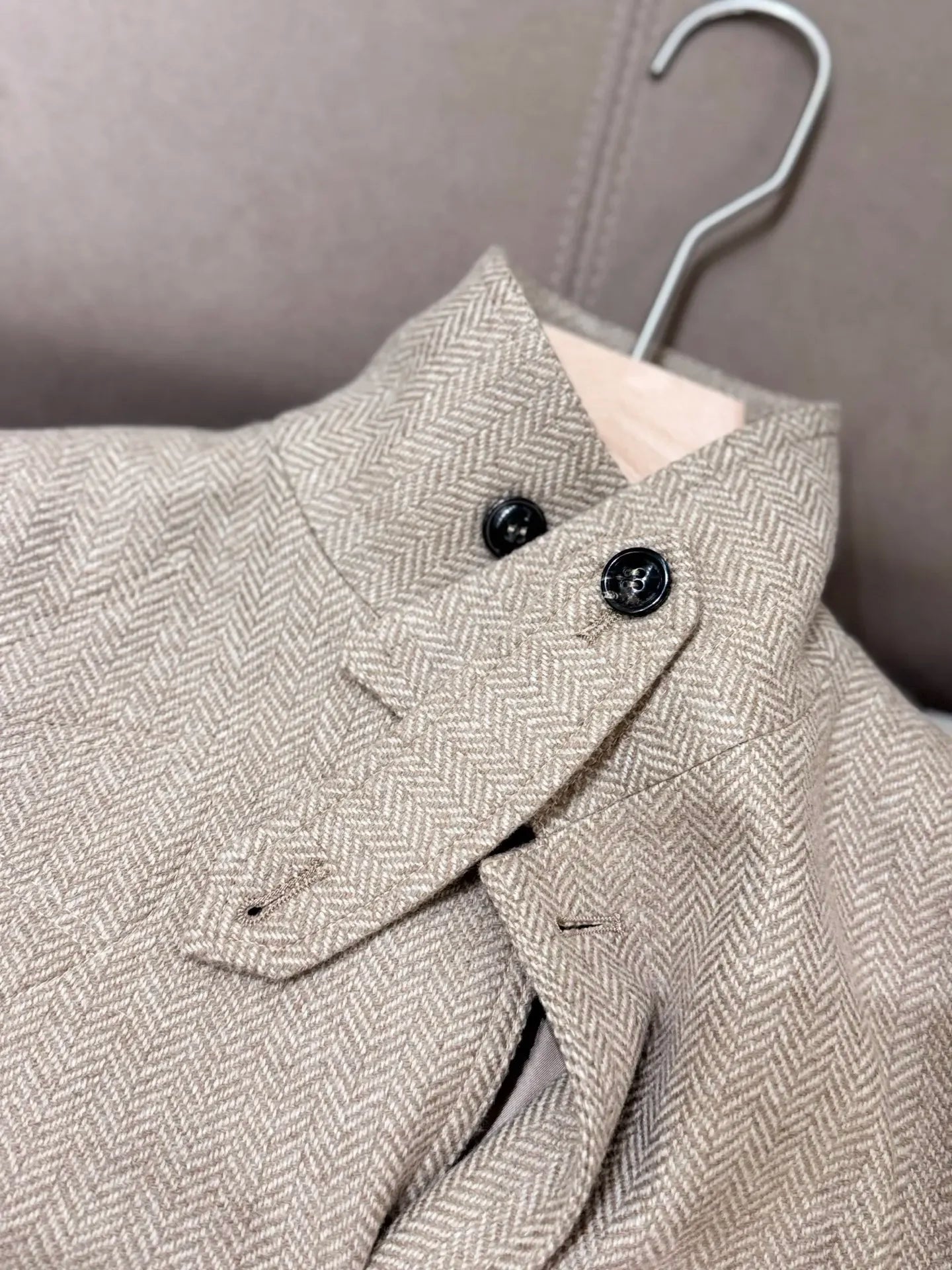 Elegant khaki spliced brown long sleeved lapel single breasted jacket autumn new clothing silk wool blend women's jacket