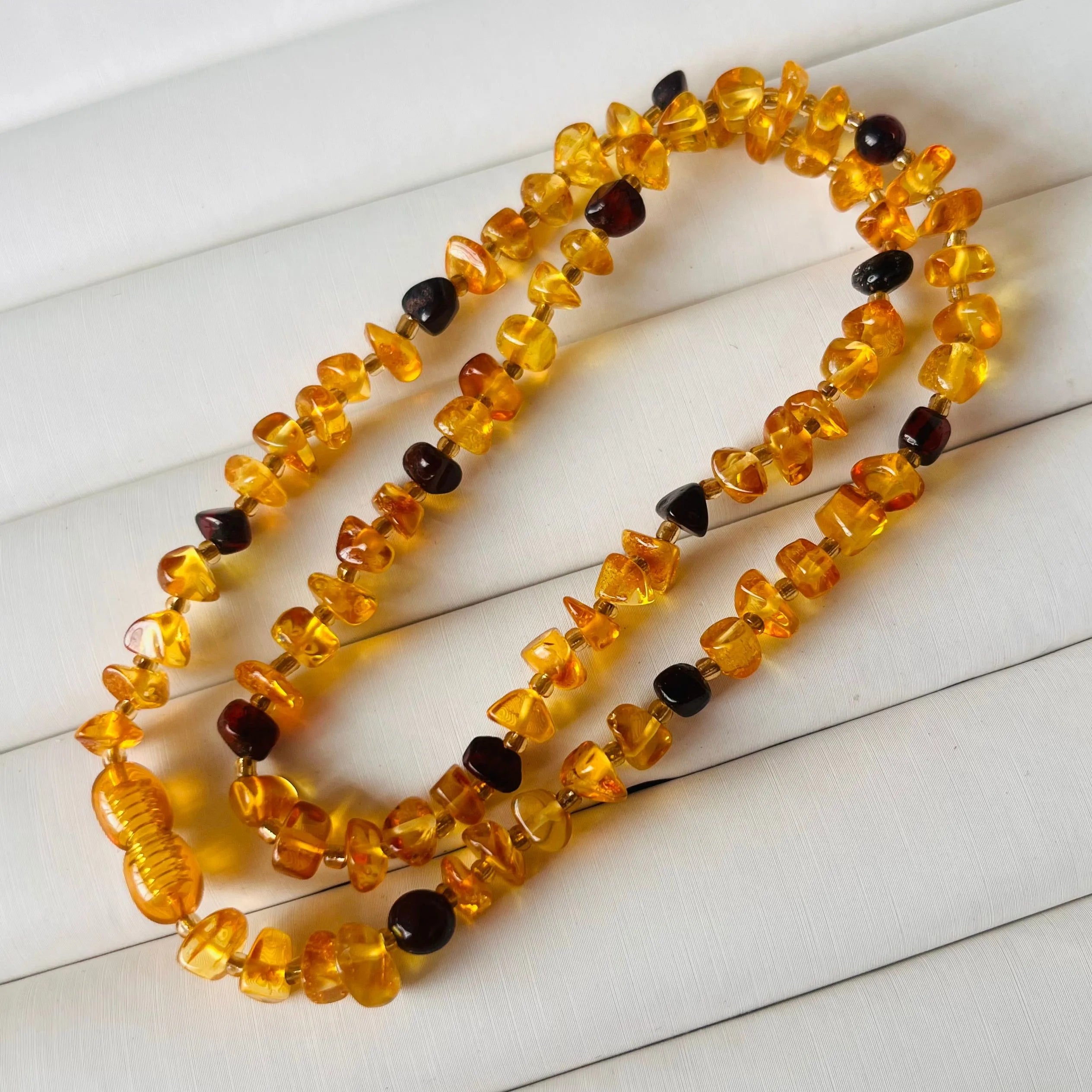 Natural Amber Necklace Healing Crystal Jewelry Vintage Bohemian Style Baltic Amber Choker for Women