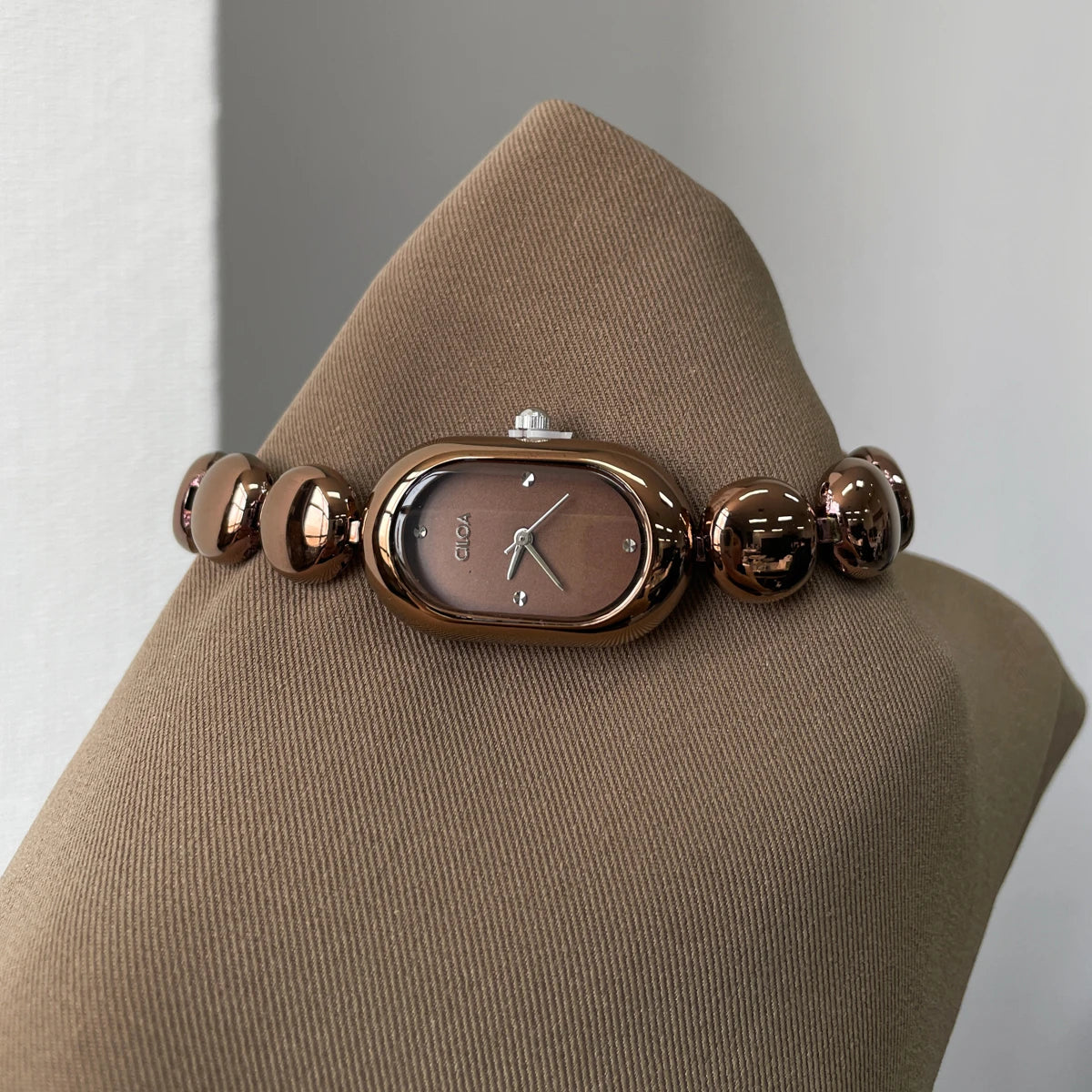 CILOA 2026 New Women's Bracelet-Style Brand Artistic Watch - High-Appearance, Waterproof Quartz, Two Logos Shipped Randomly