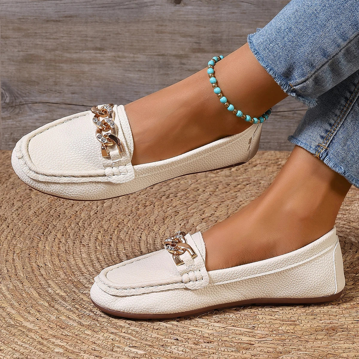Spring Autumn New Bean Shoes Female Women Round Head Low Heel Knot Chain Casual Footwear Mother Shoes Lady Loafer