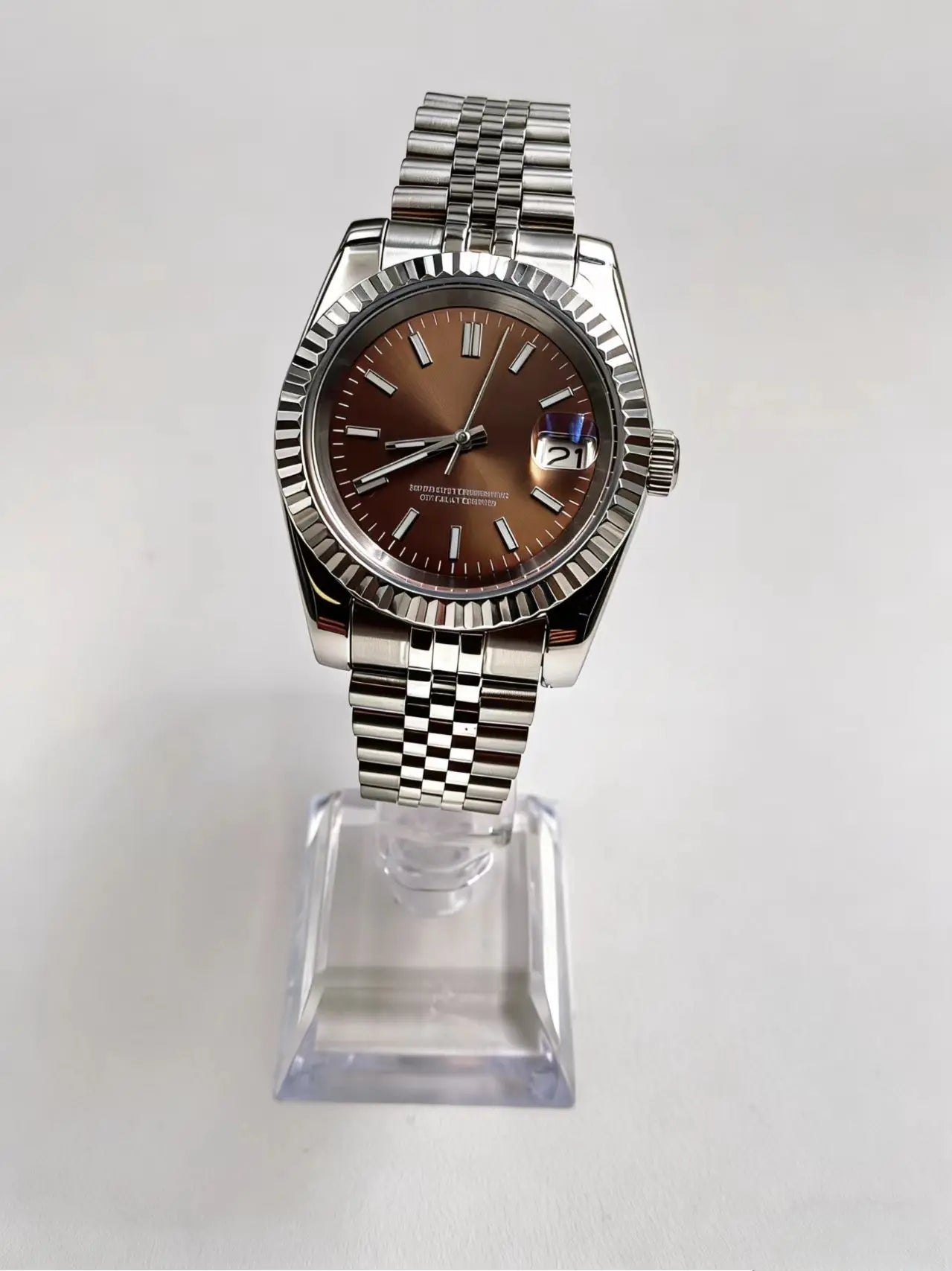 Personalized NH35 Movement Watch Mod 39mm Luxury Men watch Fit Seiko NH35 movement Green Luminous Brown Striped nail 28.5mm Dial
