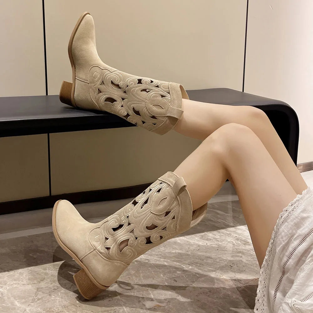 2026 Women's Summer Retro Round Toe Chunky Heels Vegan Suede Western Boots with Hollow Design and Rivets Cowboy Boots Shoes