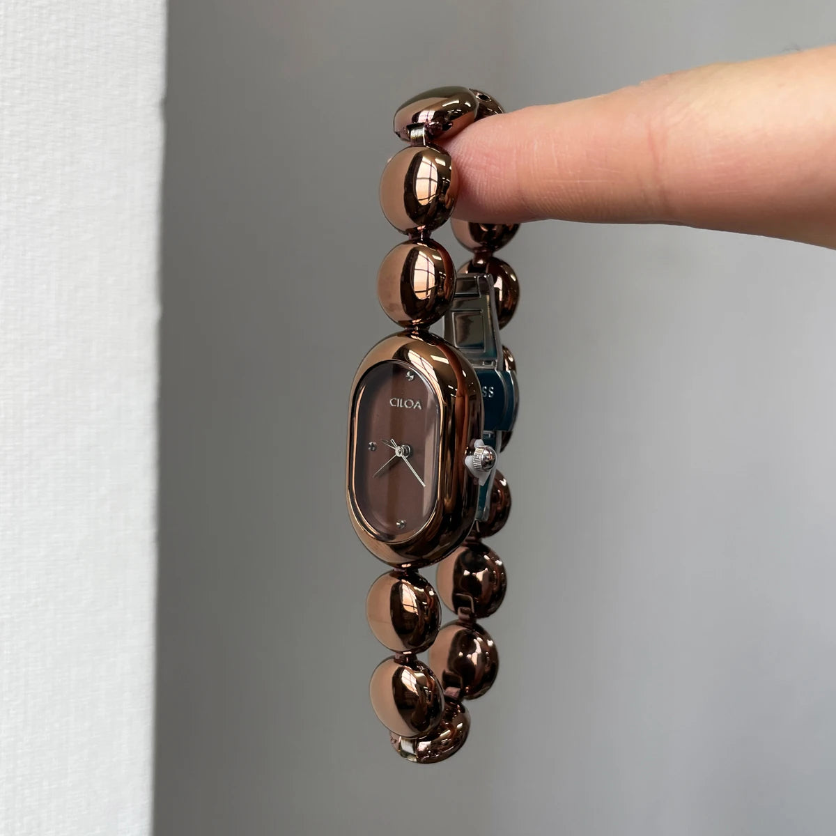 CILOA 2026 New Women's Bracelet-Style Brand Artistic Watch - High-Appearance, Waterproof Quartz, Two Logos Shipped Randomly
