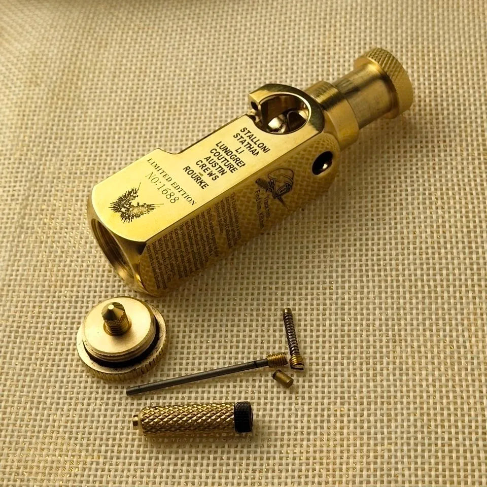 Luxury Heavy-duty Trench Shaped Brass Lighter with Laser Carved Hexagonal Patterns, Personalized Retro Creative Lighter