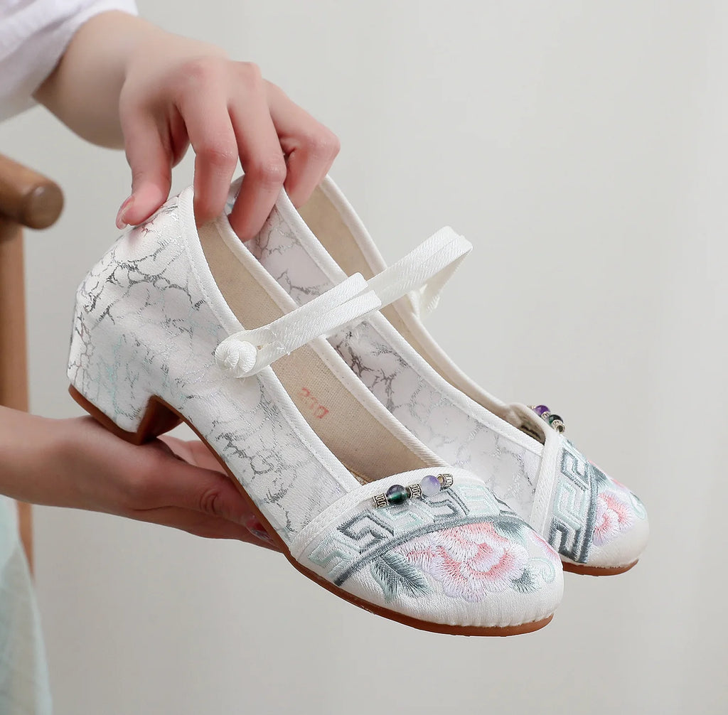 Shoes for Women Embroidery Ethnic Style Traditional Old Beijing Streetwear Dance Vintage Cheongsam Chinese Style Hanfu Qi Pao