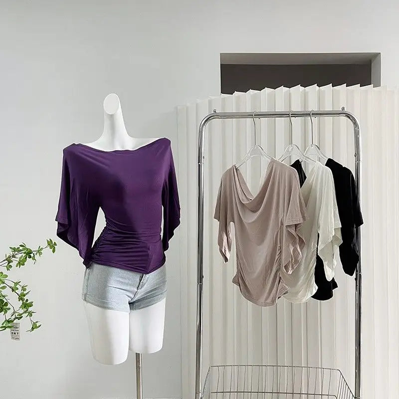 T-shirt d'été sexy à épaules dénudées pour femme, élégant, manches chauve-souris courtes, col bénitier, hauts coréens chics, t-shirt moulant pour femme 2025 nouveau