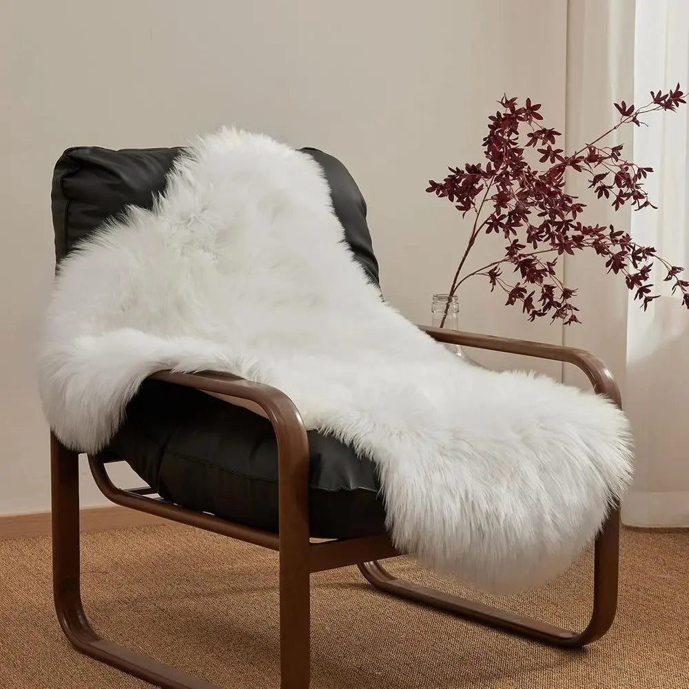 White Small Sheepskin Rug, Ultra Soft 2x3 ft Mat, Washable Shag, Ideal for Nursery, Throw or Bed, Living Room, Kids Room