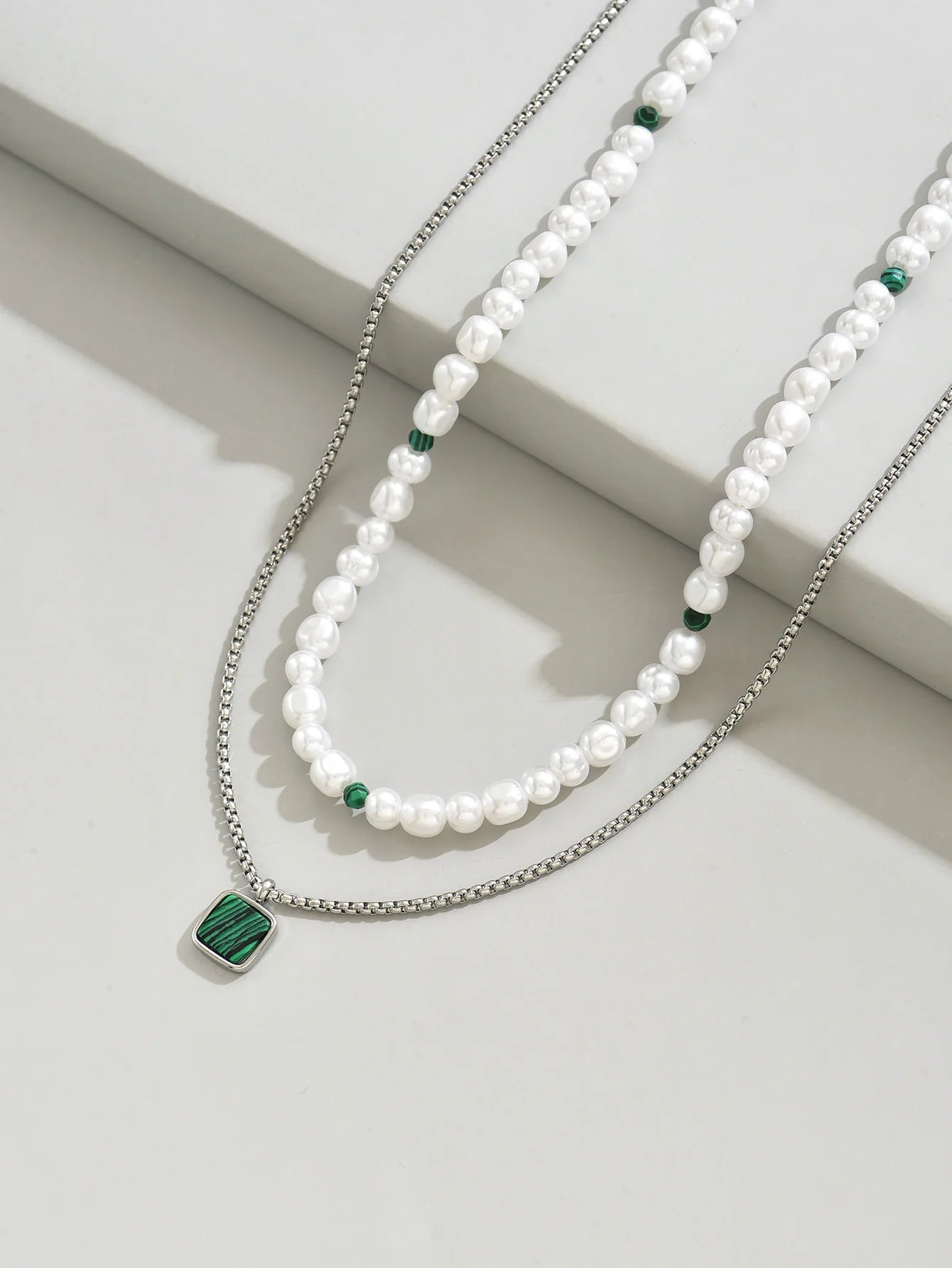 2PCS Fashion Trend Turquoise Pendant Men's Beaded Stainless Steel Necklace Casual Versatile Jewelry