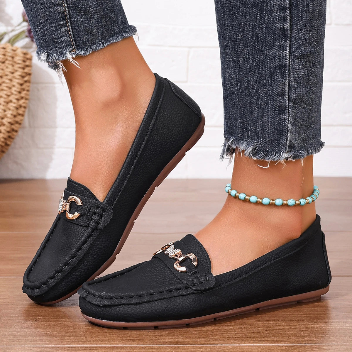 Spring Autumn New Bean Shoes Female Women Round Head Low Heel Knot Chain Casual Footwear Mother Shoes Lady Loafer