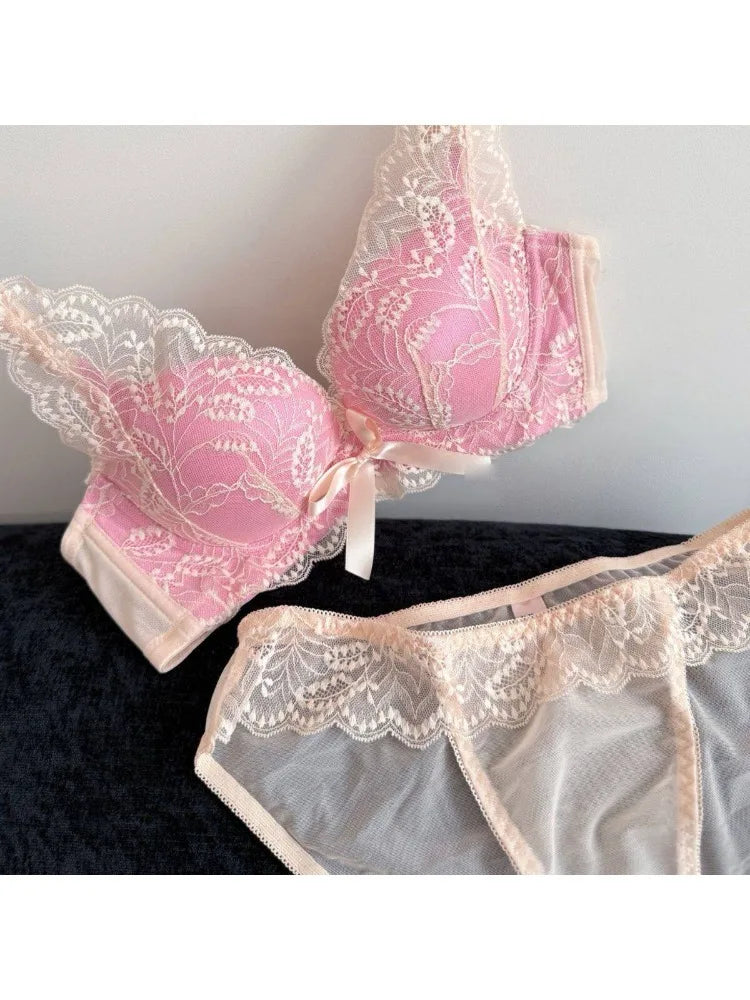 Trendy French Style Lace Bowknot Contrast Color Bra Set Wireless Push Up Thick Padded No Gap Sexy Women's Lingerie Set Hot Sale