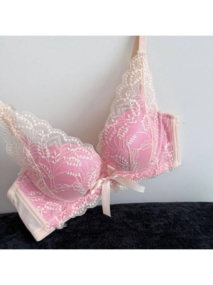 Trendy French Style Lace Bowknot Contrast Color Bra Set Wireless Push Up Thick Padded No Gap Sexy Women's Lingerie Set Hot Sale