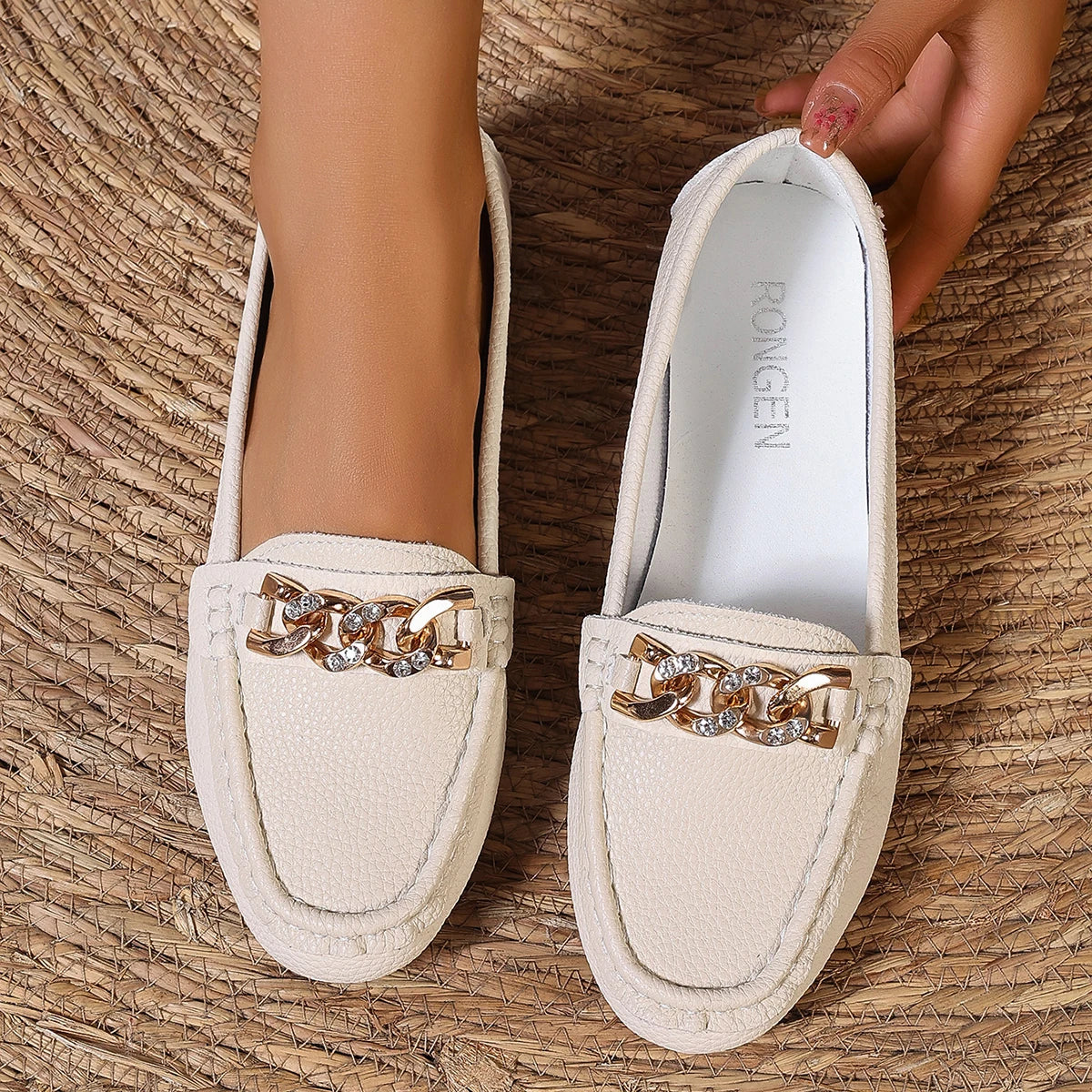 Spring Autumn New Bean Shoes Female Women Round Head Low Heel Knot Chain Casual Footwear Mother Shoes Lady Loafer