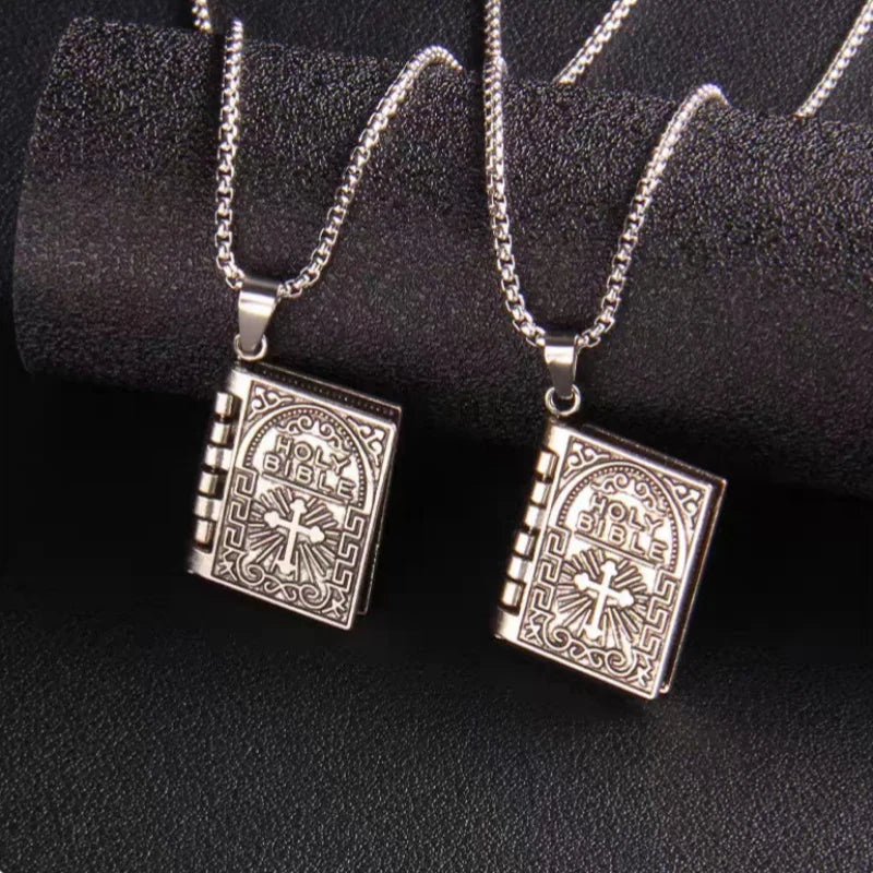 Gothic Style Religious Bible Men’s Necklace Alloy Steel Vintage Flipped Bible Pendant Necklace Gifts For Friend