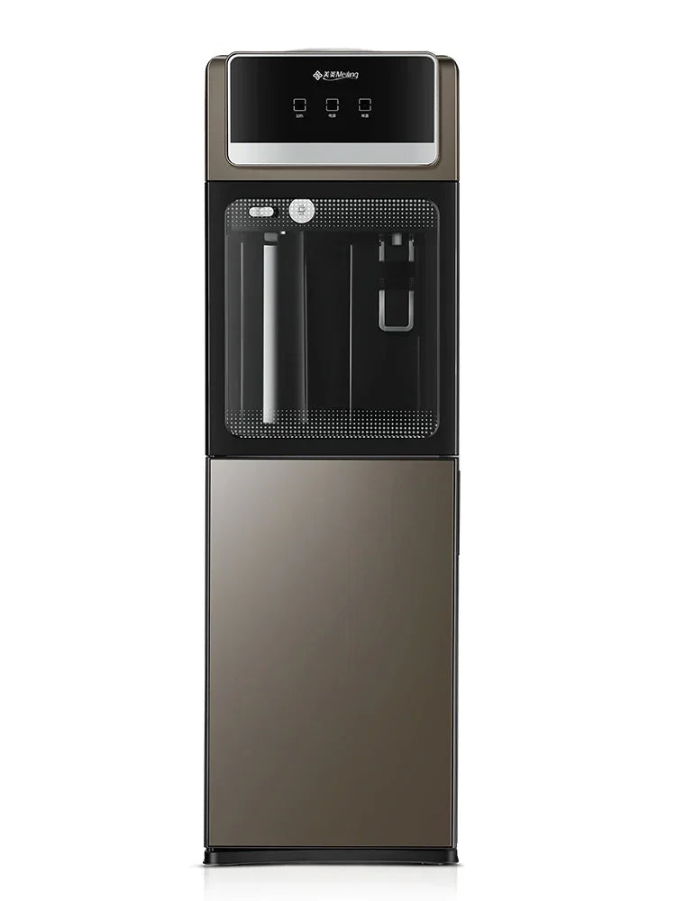 Distributeur d'eau chaude et froide Distributeur d'eau chaude et froide Distributeur d'eau automatique Distributeur d'eau intelligent de cuisine sur le seau