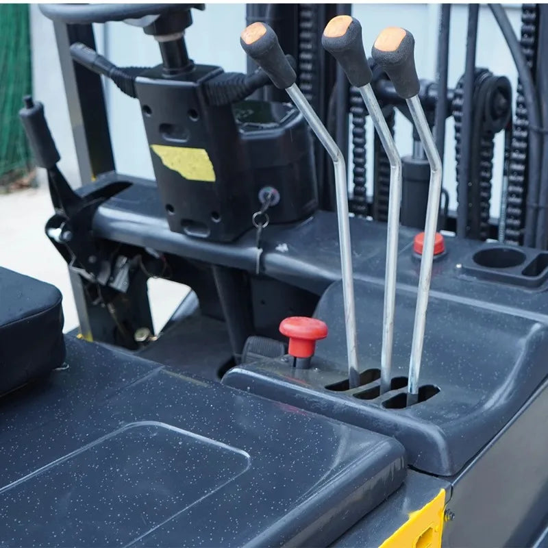 Free Delivery of 2.5-ton Electric Forklift with Hydraulic Lifting Customized for Elevated Electric Forklift.