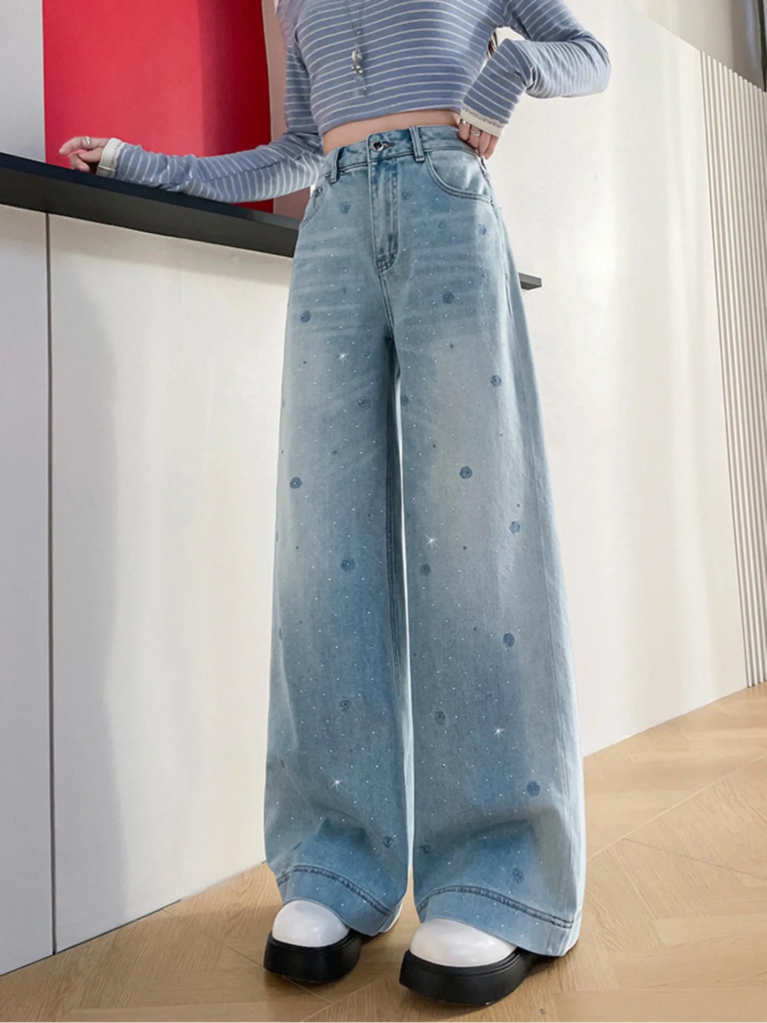 Floral Embroidered Wide Leg Jeans Women High Waist Rose Pattern Rhinestone Denim Pants Light Blue Loose Fit Cotton Stretch