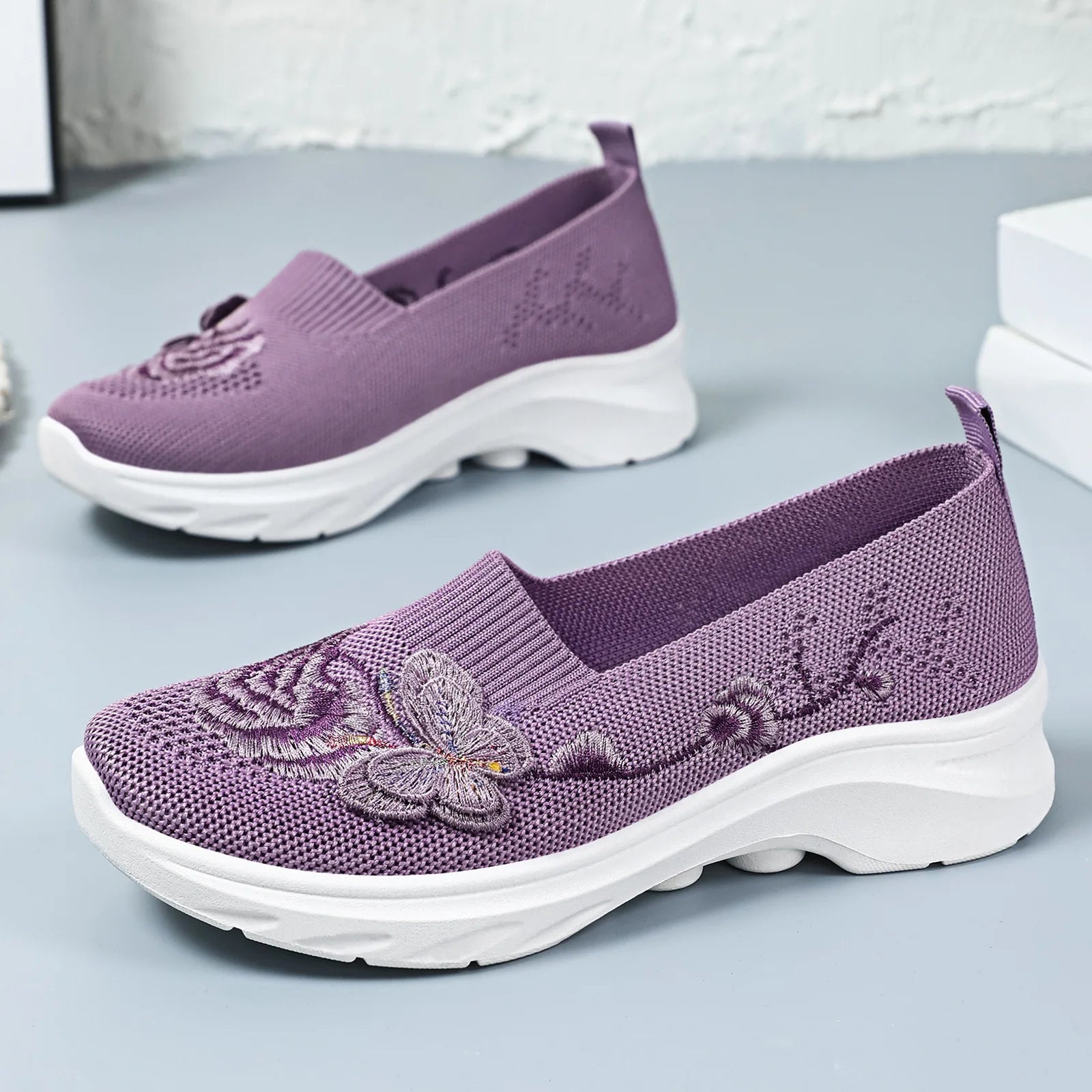 New women's breathable mesh shoes, fashionable and comfortable cloth shoes, 2026 summer casual shoes