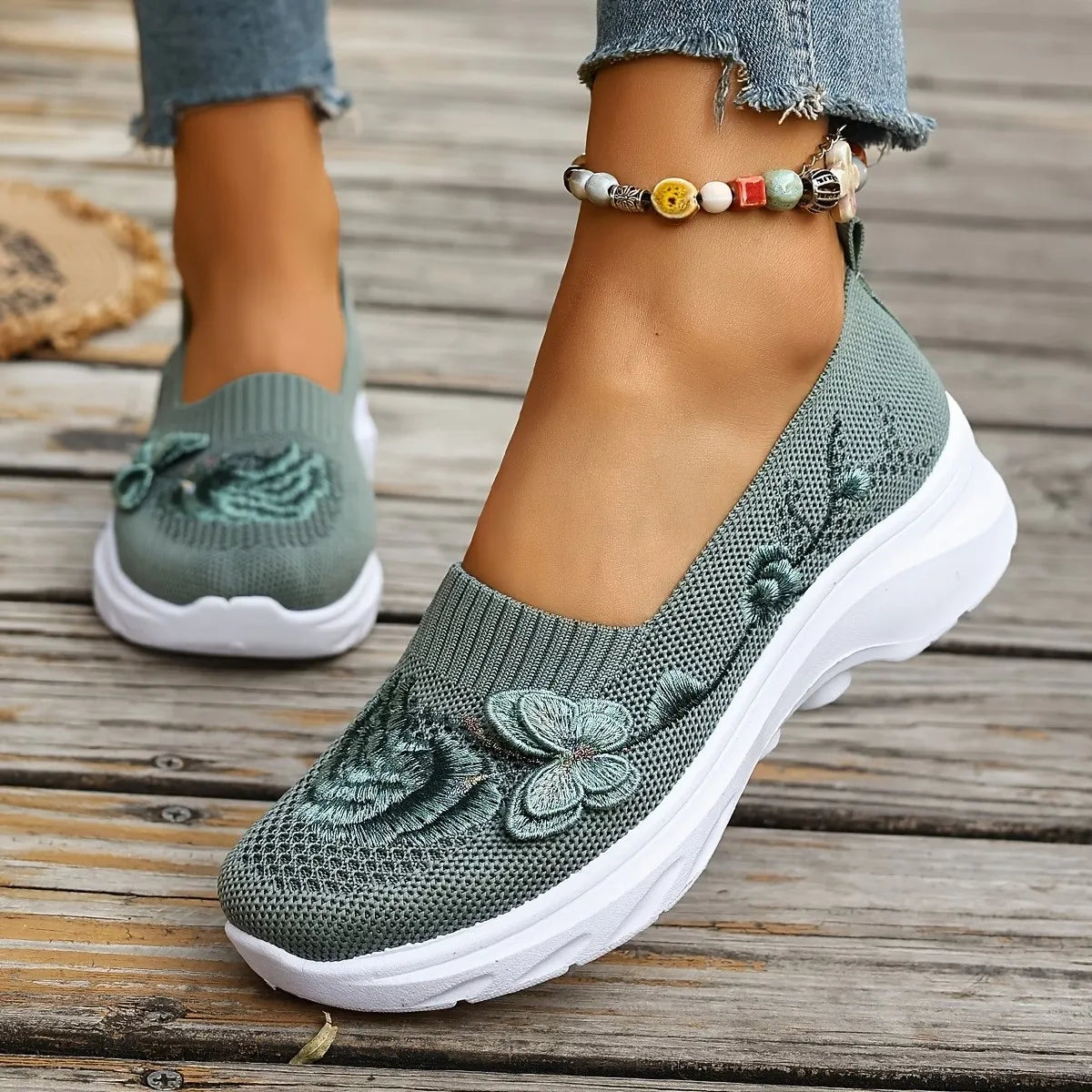 New women's breathable mesh shoes, fashionable and comfortable cloth shoes, 2026 summer casual shoes