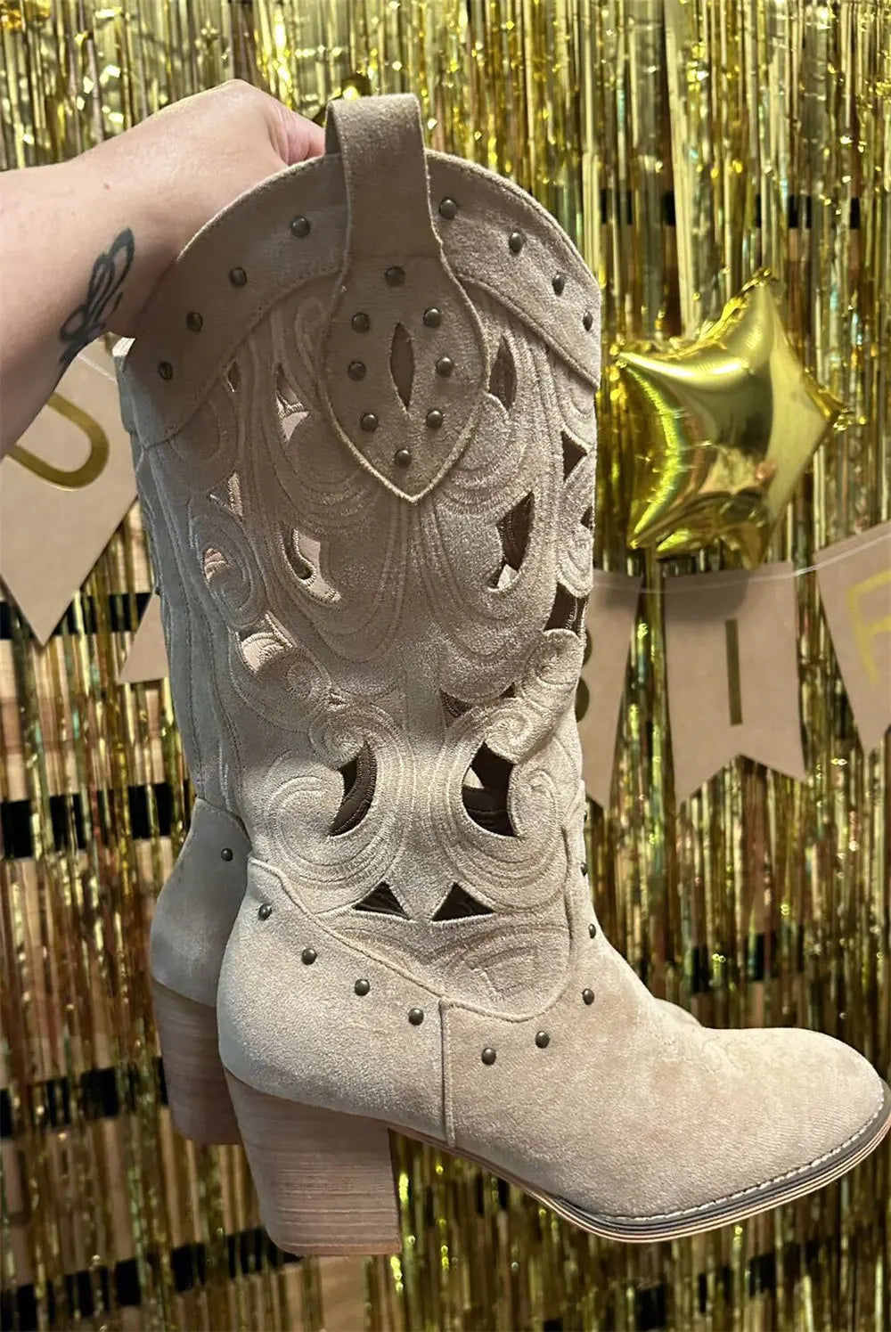2026 Women's Summer Retro Round Toe Chunky Heels Vegan Suede Western Boots with Hollow Design and Rivets Cowboy Boots Shoes