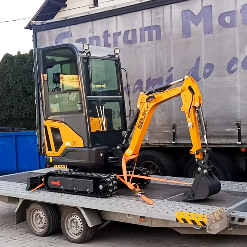 Hot selling mini excavator, multifunctional tracked agricultural mini bagger customized enclosed excavator for quick delivery