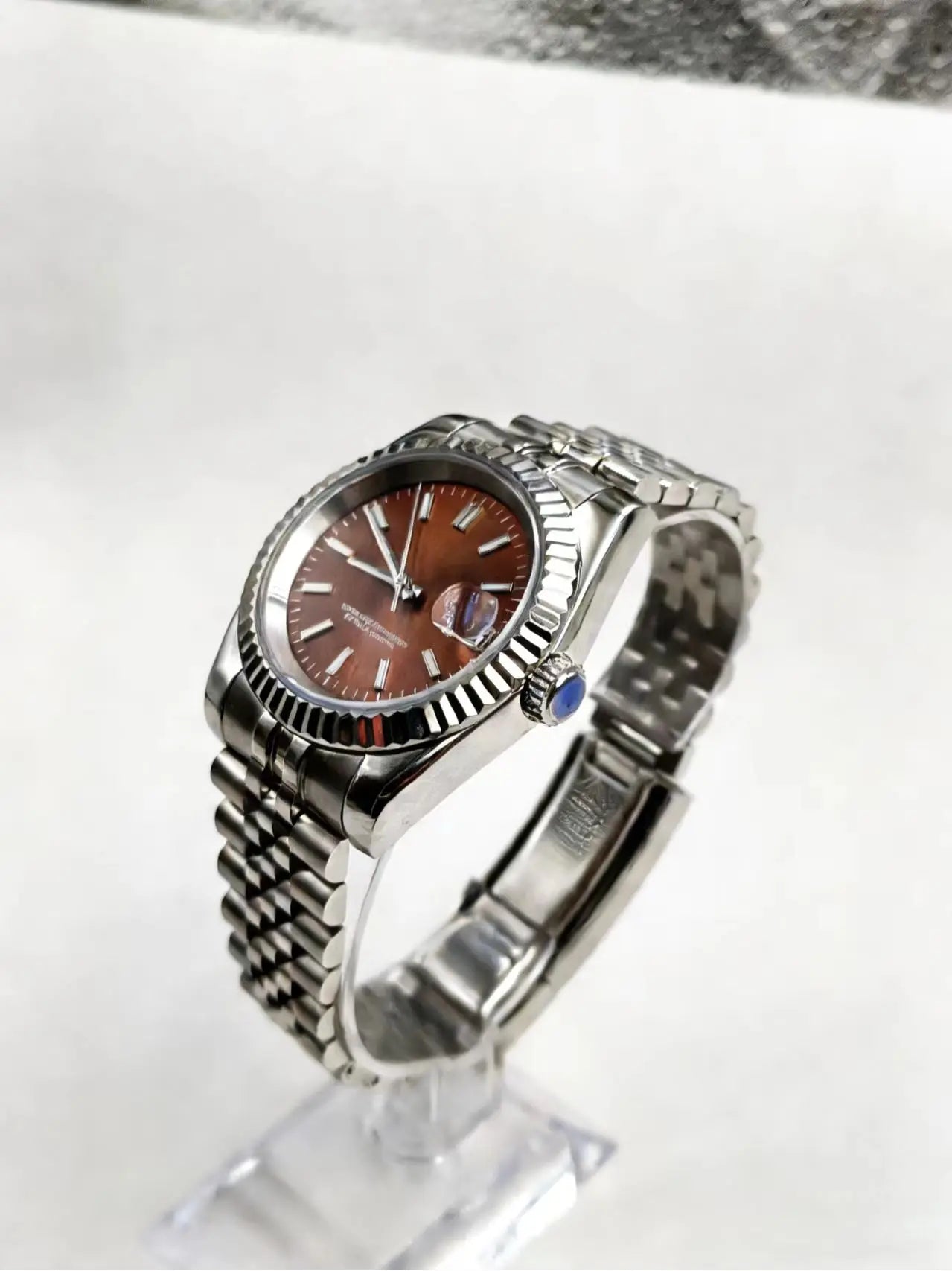 Personalized NH35 Movement Watch Mod 39mm Luxury Men watch Fit Seiko NH35 movement Green Luminous Brown Striped nail 28.5mm Dial