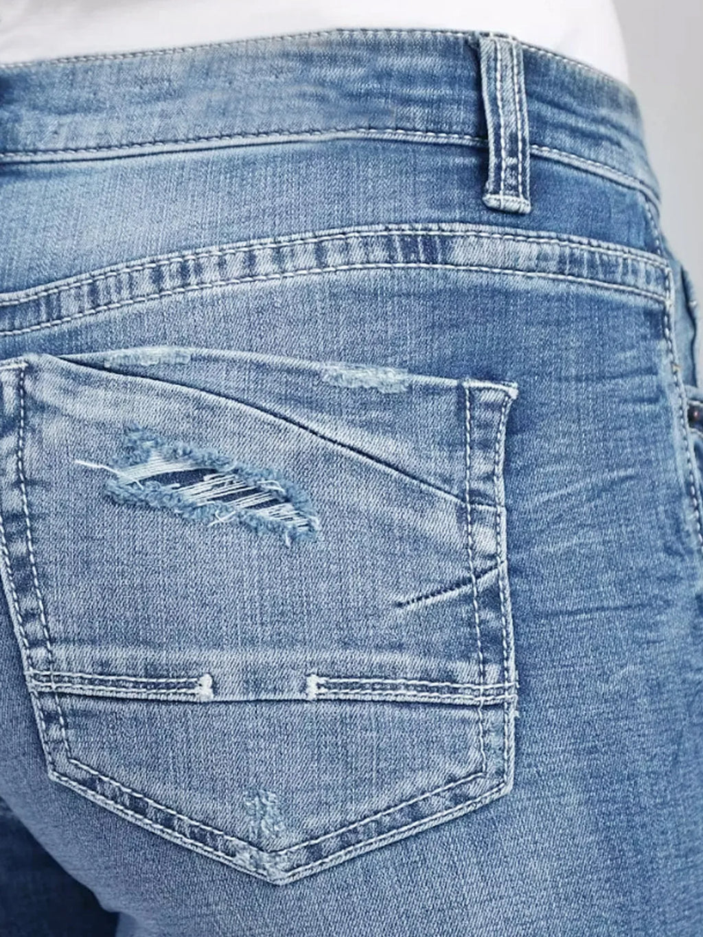 Short en jean décontracté pour femme avec poches, coupe ajustée, braguette boutonnée, motif uni, bermuda en jean pour le quotidien et l'extérieur