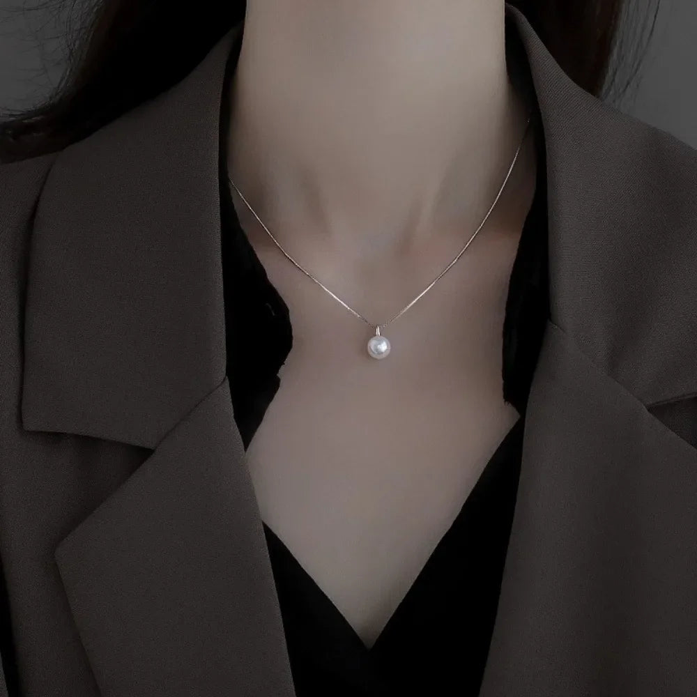 Elegant Style  Imitation Pearl Pendant Necklace Adjustable Clavicle Chain for Women Jewelry Gifts