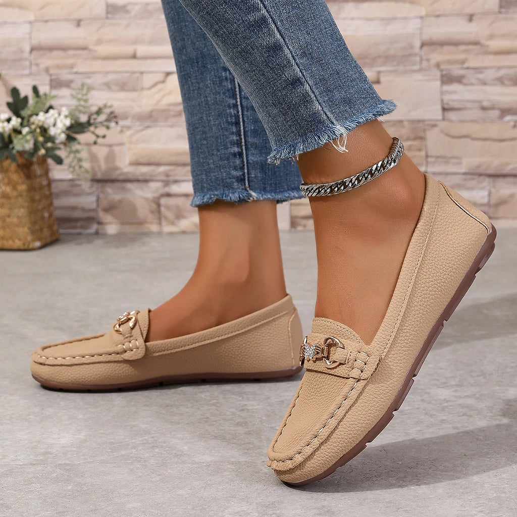 Spring Autumn New Bean Shoes Female Women Round Head Low Heel Knot Chain Casual Footwear Mother Shoes Lady Loafer