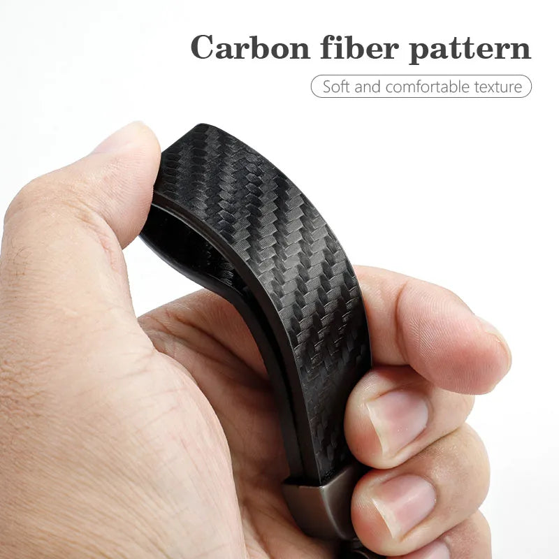 Car Carbon Fiber Keychain Zinc Alloy Keyrings Accessories For Audi Sline A3 A4 A5 A6 A7 A1 A2 A8 Q1 Q2 Q3 Q4 Q5 Q6 Q7 Q8 TT RS3