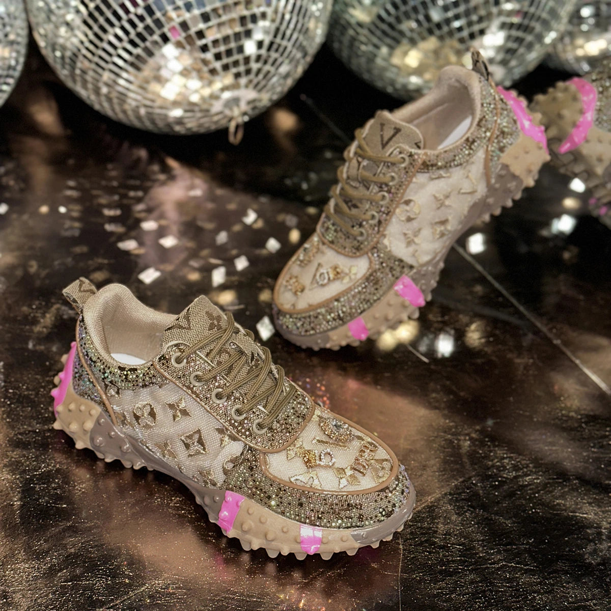 Women Casual Sneakers Fashion Luxury Rhinestone Ladies Shoes New Outdoor Platform Female Sports Shoes Zapatos Mujer shoes women