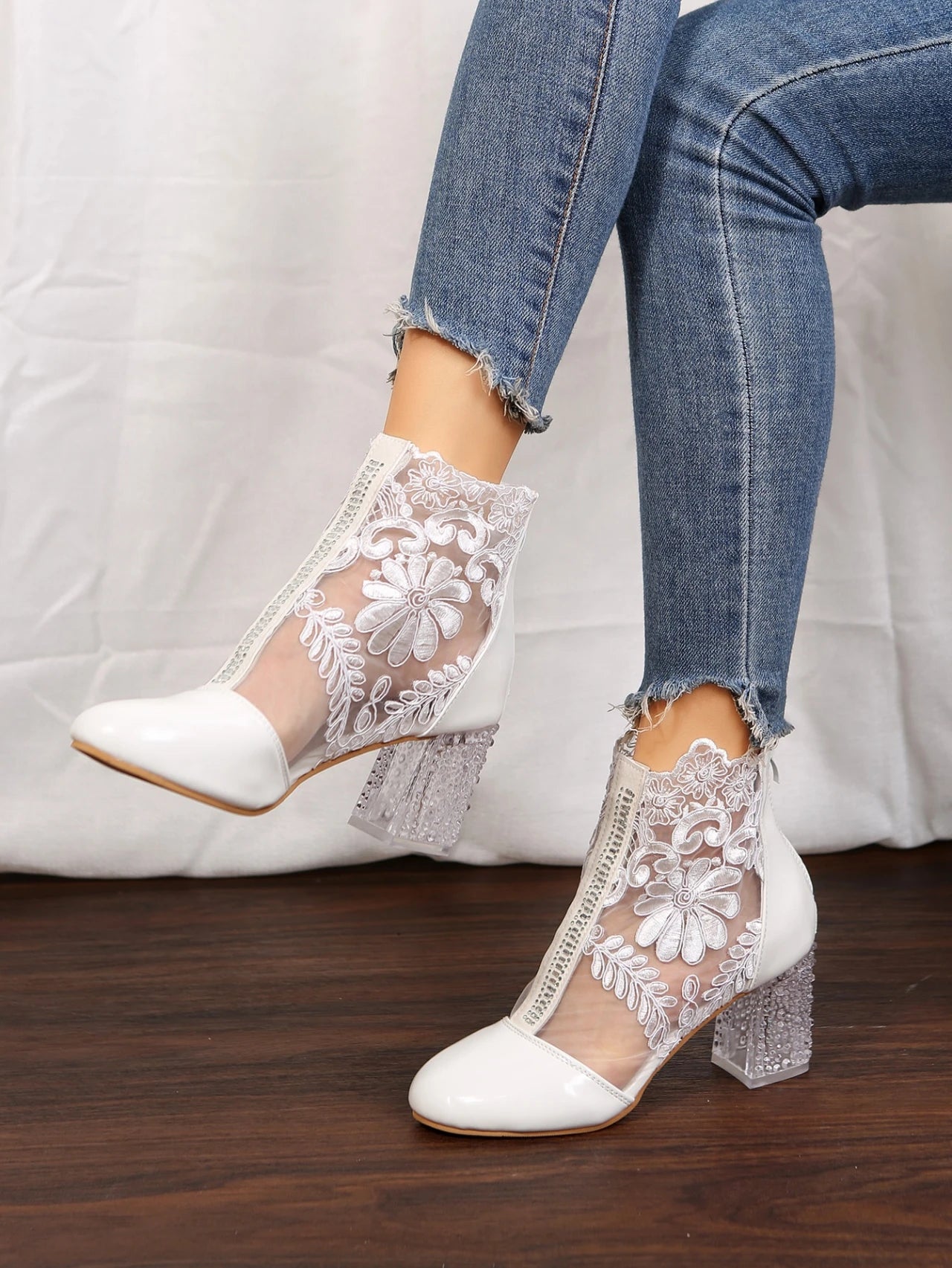 NEW Ethnic Style Women Retro Lace Embroider High Heels Ankle Boots Spring Autumn Round Toe Platform Cool Boot Thick Heeled Pumps