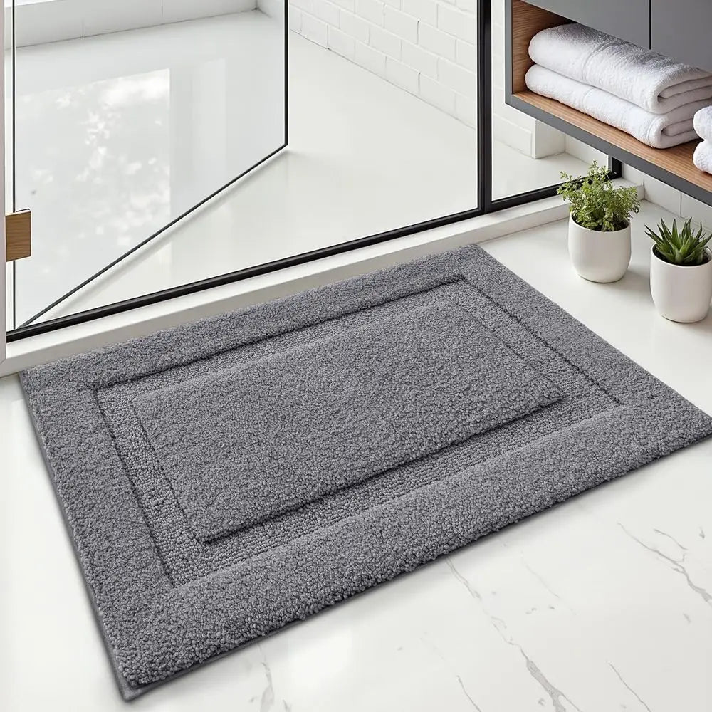 Non-Slip Rubber Backed Bath Rug, Absorbent Washable Mat, Quick Dry Plush Carpet for Bathtub and Shower, Grey, 16x24